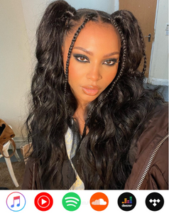 Samira mighty hair extensions, wearing Schwan Hair, Raw Cambodian wavy in jet black